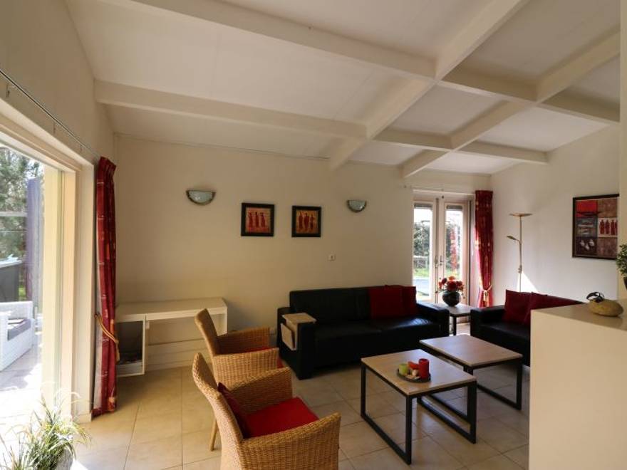 Patrijs: Ein großzügiges, stilvolles Ferienhaus auf Ameland